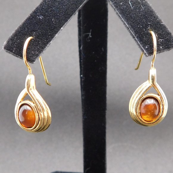 Vintage Jewelry - vintage gold tone raindrop earrings brown stone